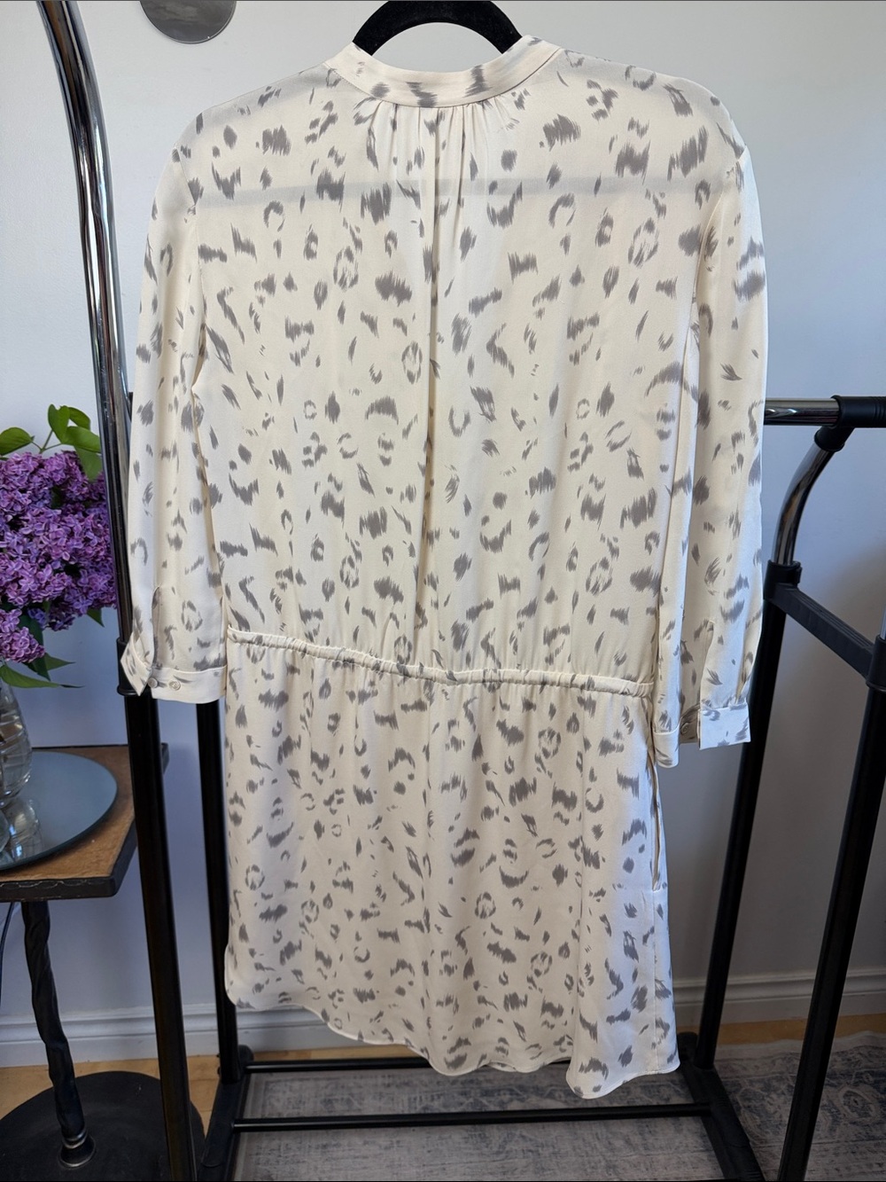 100%Silk Babaton Cream and Gray Drawstring Shirt Dress - Picture 3 of 5
